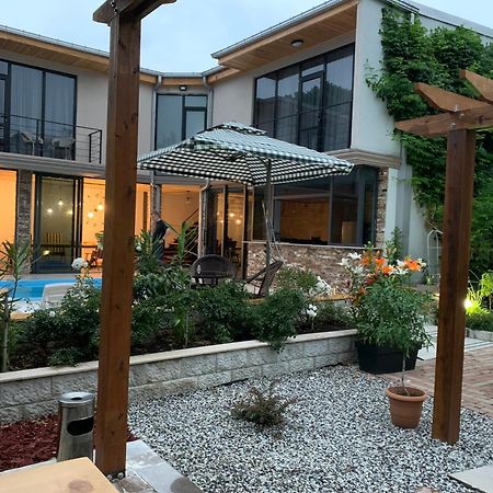 Guest House Smile Кобулети Екстериор снимка