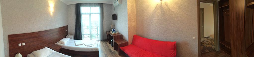 Guest House Smile Кобулети Стая снимка