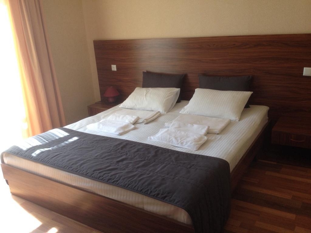 Guest House Smile Кобулети Екстериор снимка