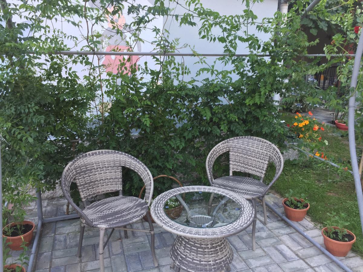 Guest House Smile Кобулети Екстериор снимка