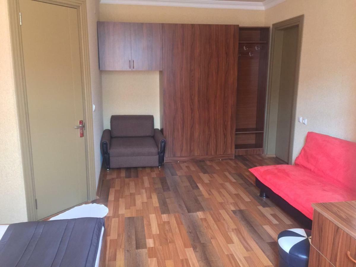 Guest House Smile Кобулети Екстериор снимка