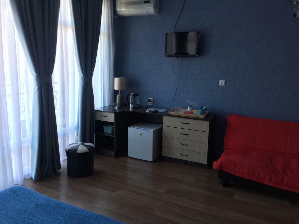 Guest House Smile Кобулети Екстериор снимка
